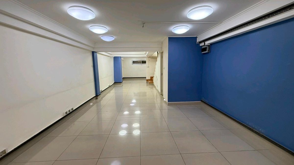 For SaleShop HouseSukhumvit, Asoke, Thonglor : Commercial Building for Sale – Ekkamai4 Floors | Fully Renovated | Land 17.2 sq.wah | THB 17 Million