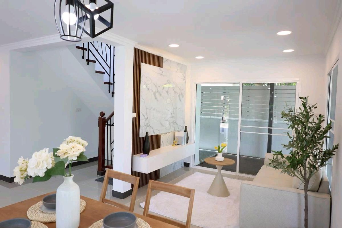 For SaleHouseNawamin, Ramindra : 2 storey detached house, Neblo home village behind the Sukhaphiban 5 corner near the Chatu Choti Expressway Sarasas Wittayai School, Nawamin Benjamarachalai School, Big C Sai Mai Makro Lotus Renovate is ready. Modern style