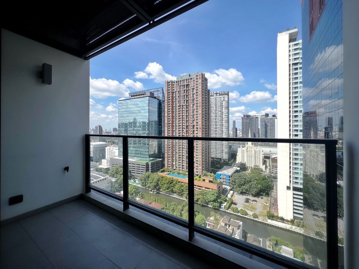 ขายคอนโดสุขุมวิท อโศก ทองหล่อ : The Lofts Asoke / ห้องชั้นสูง วิวโล่ง ทำเลดีใกล้ MRT เพชรบุรี , มศว. วัฒนา NIST / 1 ห้องนอน 49 ตร.ม. โทร 0937890899