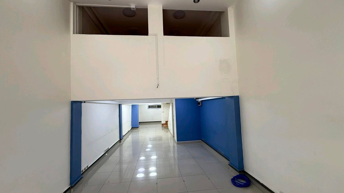 For SaleShop HouseSukhumvit, Asoke, Thonglor : Commercial Building for Sale – Ekkamai4 Floors | Fully Renovated | Land 17.2 sq.wah | THB 17 Million