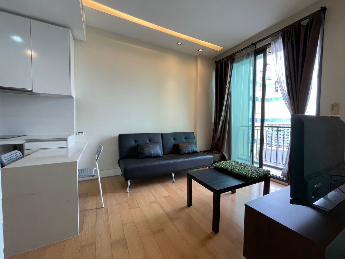 ให้เช่าคอนโดลาดพร้าว เซ็นทรัลลาดพร้าว : 🏙 คอนโดหรู Equinox | 1 Bedroom 40 ตร.ม. ราคาพิเศษ รีบจองก่อนหลุด!