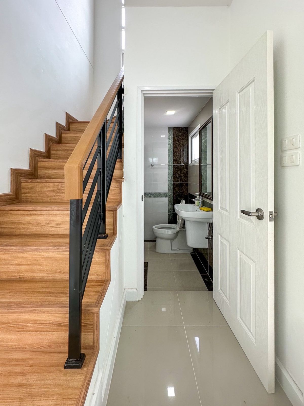 ขายบ้านท่าพระ ตลาดพลู วุฒากาศ : 🏡✨ ราคาดีที่สุด! บ้านแฝด GoldenNeoสาทรกัลปพฤกษ์ - บ้านมือ 1 ไม่เคยเข้าอยู่! ✨🏡