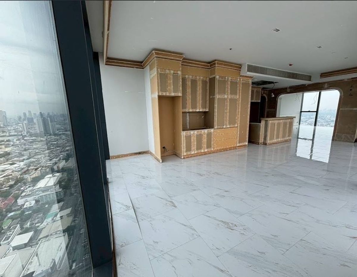 ขายคอนโดพระราม 3 สาธุประดิษฐ์ : ขาย Penthouse  วิวแม่น้ำเจ้าพระยา Panorama 