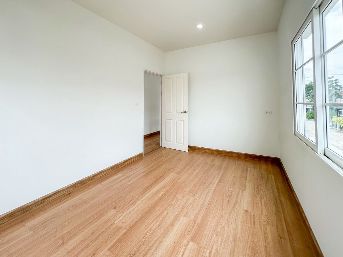 ขายบ้านท่าพระ ตลาดพลู วุฒากาศ : 🏡✨ ราคาดีที่สุด! บ้านแฝด GoldenNeoสาทรกัลปพฤกษ์ - บ้านมือ 1 ไม่เคยเข้าอยู่! ✨🏡