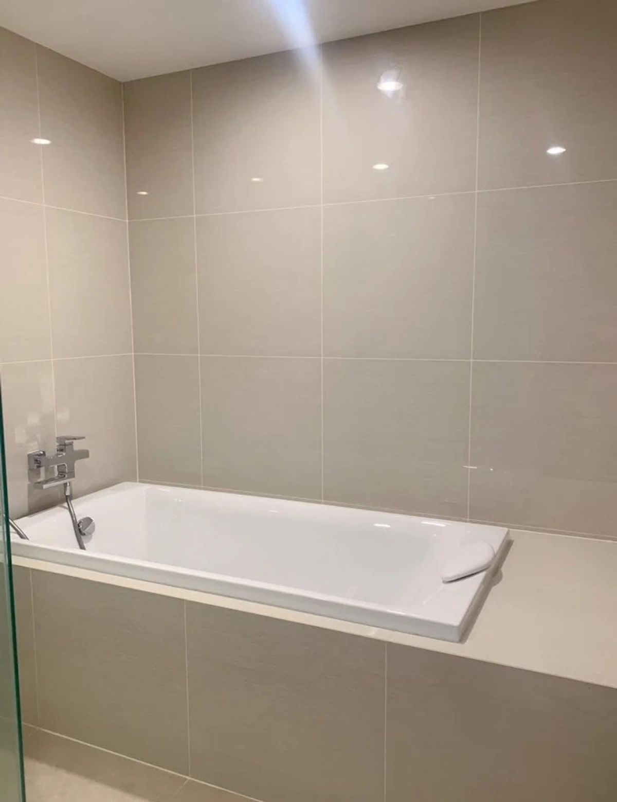 ขายคอนโดอ่อนนุช อุดมสุข : ขายคอนโด IDEO Mobi Sukhumvit 66  ราคา 6,390,000 บาท [NCs250807]