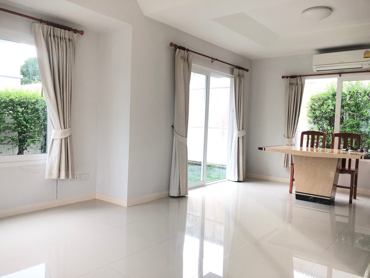 For RentHousePhutthamonthon, Salaya : Rent a detached house, Chaiyapruek Phutthamonthon 5, near the Hit, Kanchana Medical Center, next to Rattanakosin University, Salaya, with 24,000 baht fir.