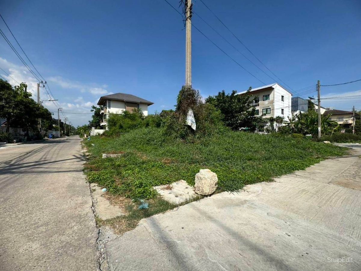 For SaleLandPattanakan, Srinakarin : Cheap Selling Land, Soi Phatthanakan 69, 2 conversion, corner on the road, 3 sides *negotiable price (N.601)