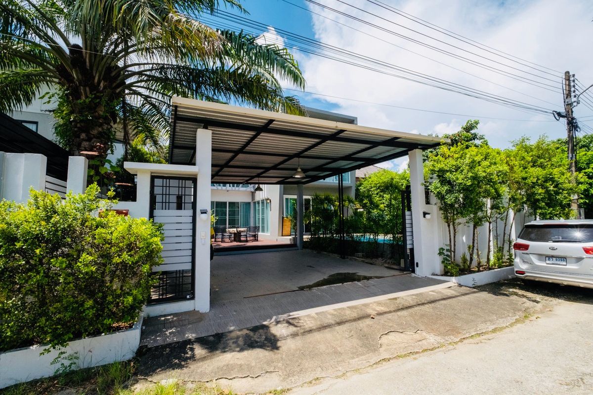 For RentHouseChiang Mai : Spacious 4-Bedroom Villa Near Central Festival
