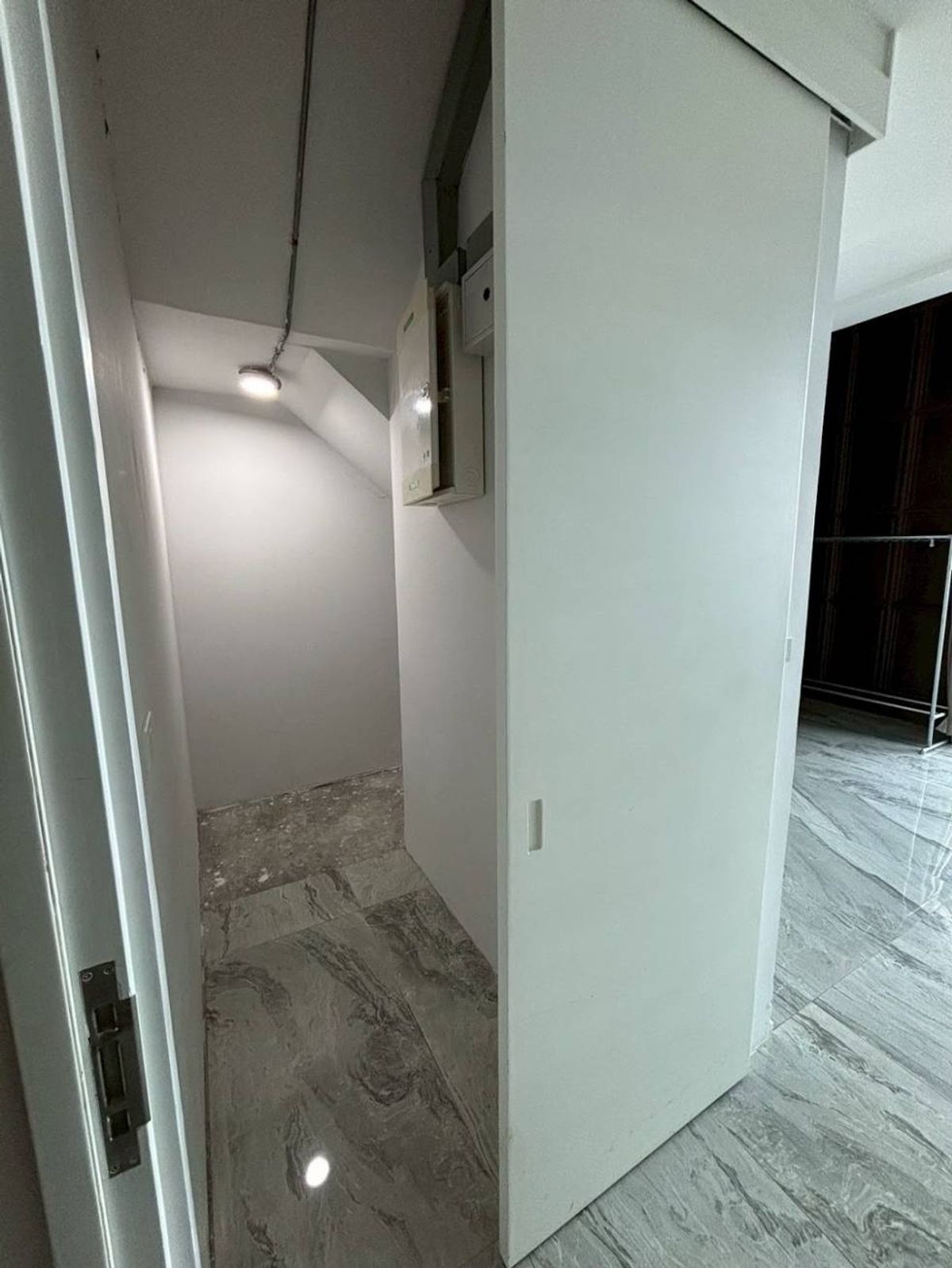 For SaleCondoRama3 (Riverside),Satupadit : For sale: 2-story duplex room, Unfurnished room