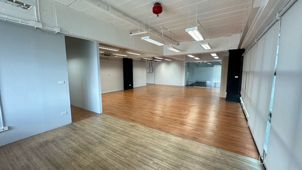 For RentOfficeSukhumvit, Asoke, Thonglor : 🏢 Office Space for Rent, 320 sq.m. in Thonglor