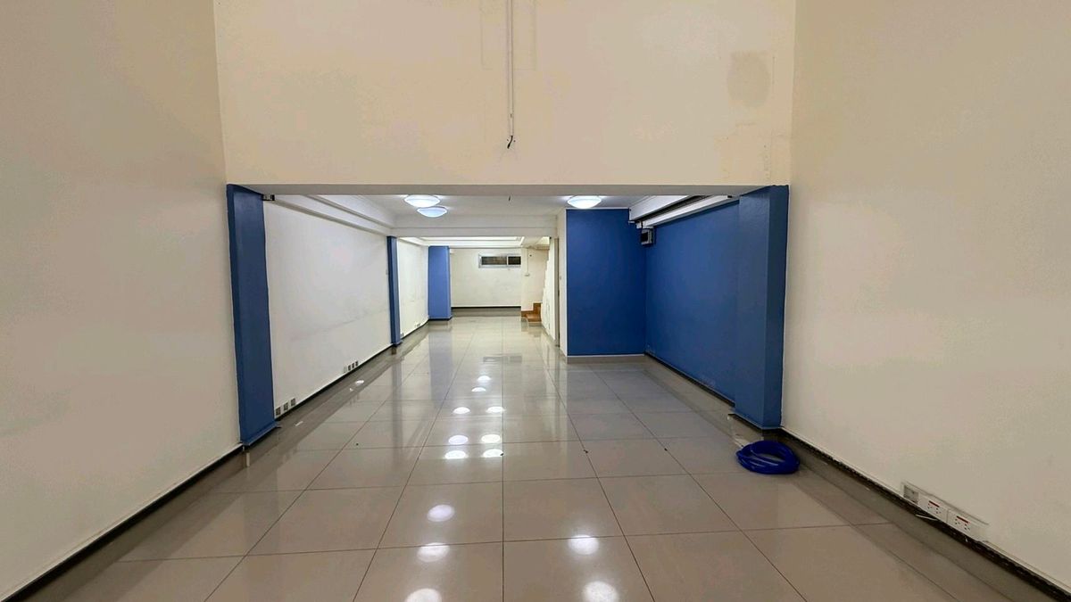 For SaleShop HouseSukhumvit, Asoke, Thonglor : Commercial Building for Sale – Ekkamai4 Floors | Fully Renovated | Land 17.2 sq.wah | THB 17 Million