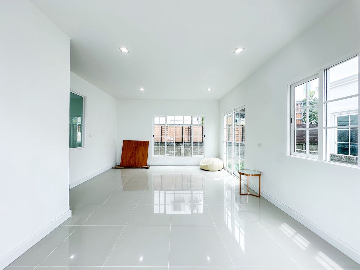 ขายบ้านท่าพระ ตลาดพลู วุฒากาศ : 🏡✨ ราคาดีที่สุด! บ้านแฝด GoldenNeoสาทรกัลปพฤกษ์ - บ้านมือ 1 ไม่เคยเข้าอยู่! ✨🏡