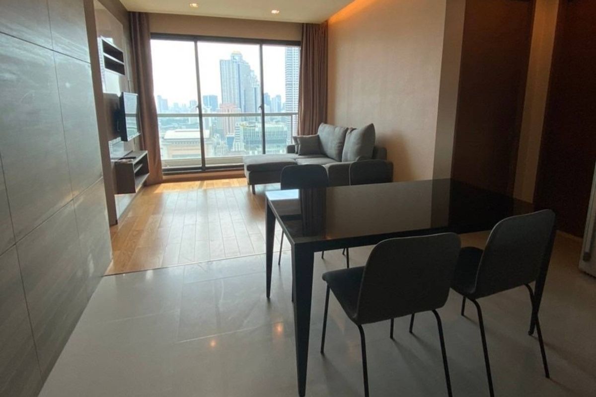 For SaleCondoSathorn, Narathiwat : 🔥 Sale with tenant !!🔥 Code C20221201412..........The Address Sathorn, 2 bedroom, 2 bathroom, high floor 30++, furnished, Special Deal!!📣📣
