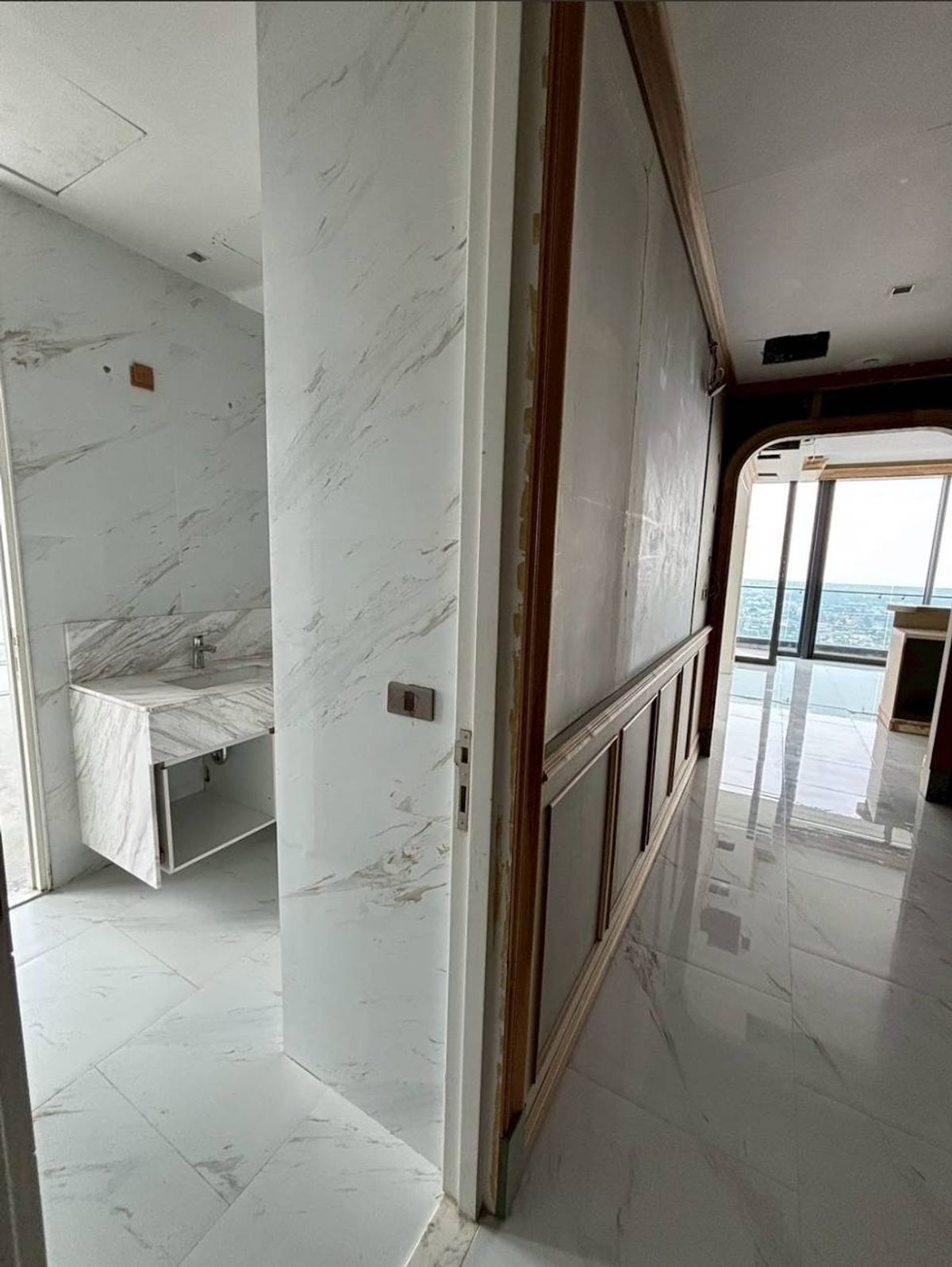 ขายคอนโดพระราม 3 สาธุประดิษฐ์ : ขาย Penthouse  วิวแม่น้ำเจ้าพระยา Panorama 