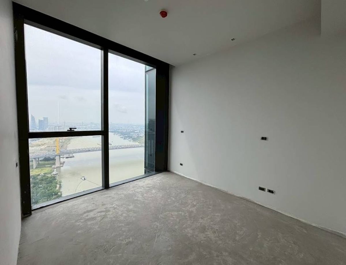 ขายคอนโดพระราม 3 สาธุประดิษฐ์ : ขาย Penthouse  วิวแม่น้ำเจ้าพระยา Panorama 