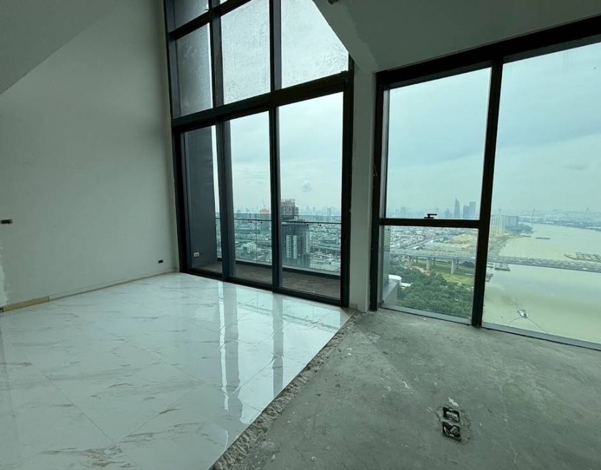 ขายคอนโดพระราม 3 สาธุประดิษฐ์ : ขาย Penthouse  วิวแม่น้ำเจ้าพระยา Panorama 