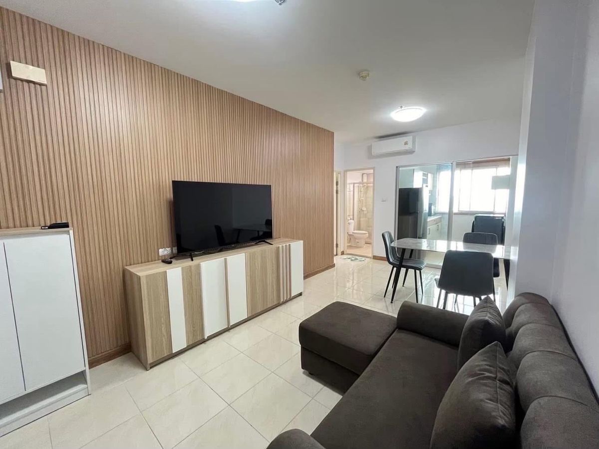 For RentCondoRattanathibet, Sanambinna : Condo for rent, Supalai Park, Khae Rai - Ngamwongwan The new built -in room is fully furnished, a washing machine near MRT, thin, 100 meters of steam.