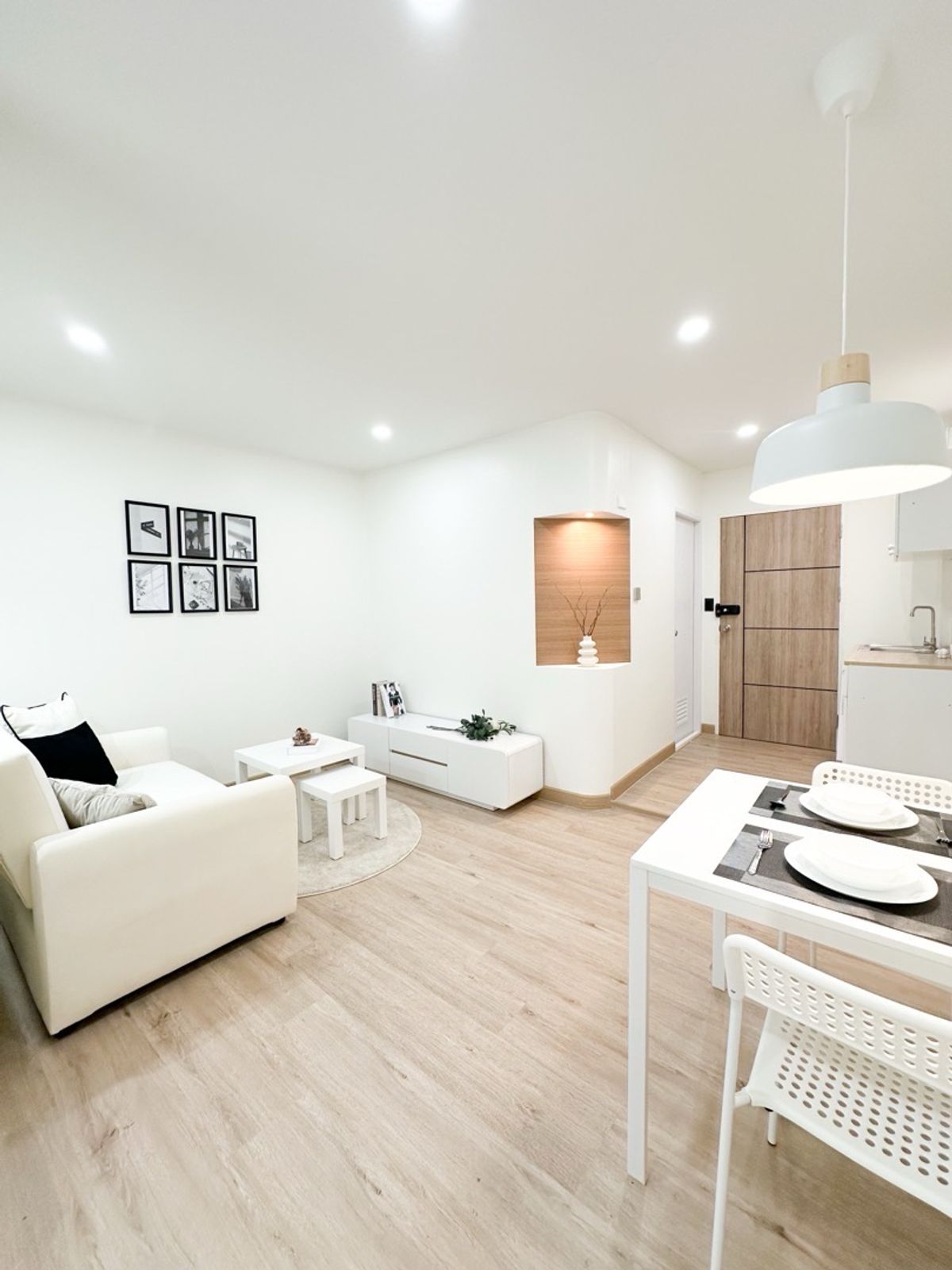 For SaleCondoRamkhamhaeng, Hua Mak : Hot condo for sale Town Inthawa area
