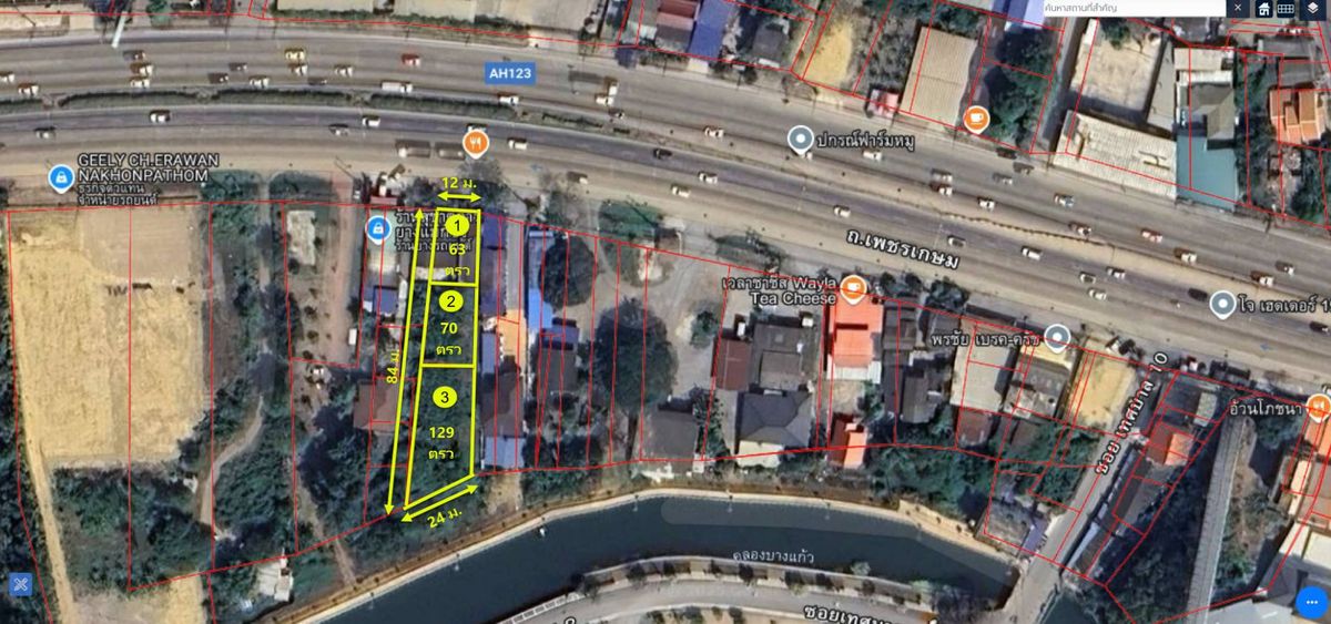 For SaleLandNakhon Pathom : Land on the Petchkasem Road is very cheap and surrounded by the fence.
