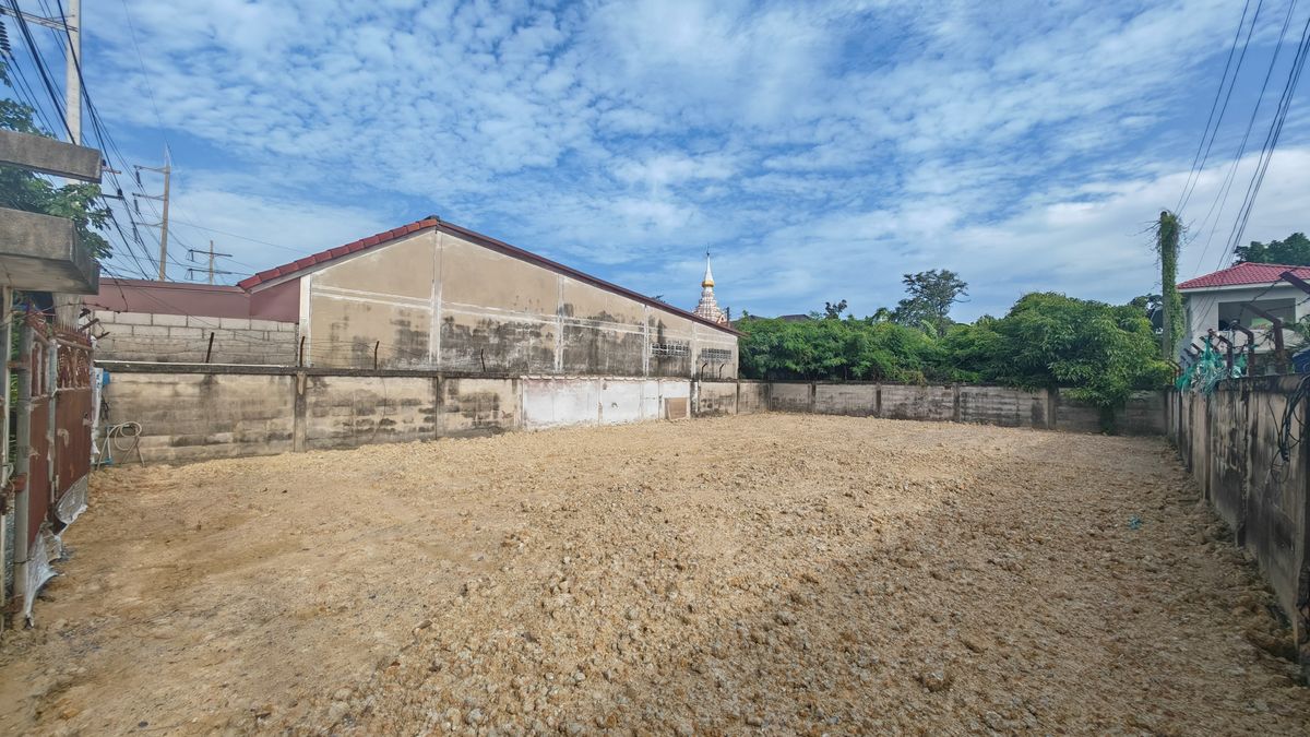 ขายที่ดินนครปฐม : ที่ดินติดถนนเพชรเกษม ถูกมาก ถมและล้อมรั้วแล้ว ต.ธรรมศาลา อ.เมืองนครปฐม จ.นครปฐม 🔸ที่ดิน รวม3แปลง ขนาด 262 ตร.ว. ขายยกแปลง พิเศษเพียง 11.9 ล้านบาท คุ้มสุดในทำเลนี้