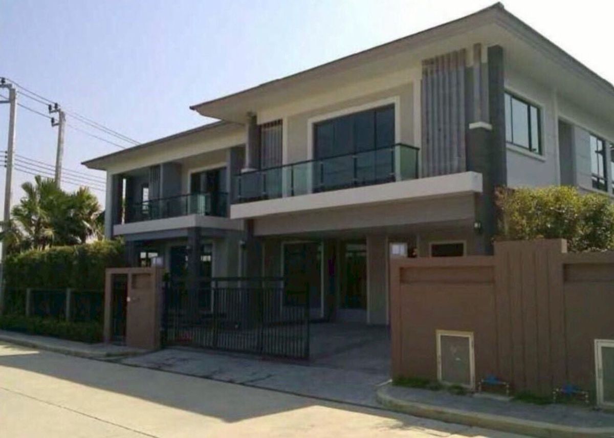ขายบ้านพัฒนาการ ศรีนครินทร์ : 110ตรว พทใช้สอย 540ตรม 6นอน5น้ำ บ้านเดี่ยว 2 ชั้น เดอะ ปาล์ม พัฒนาการ 
