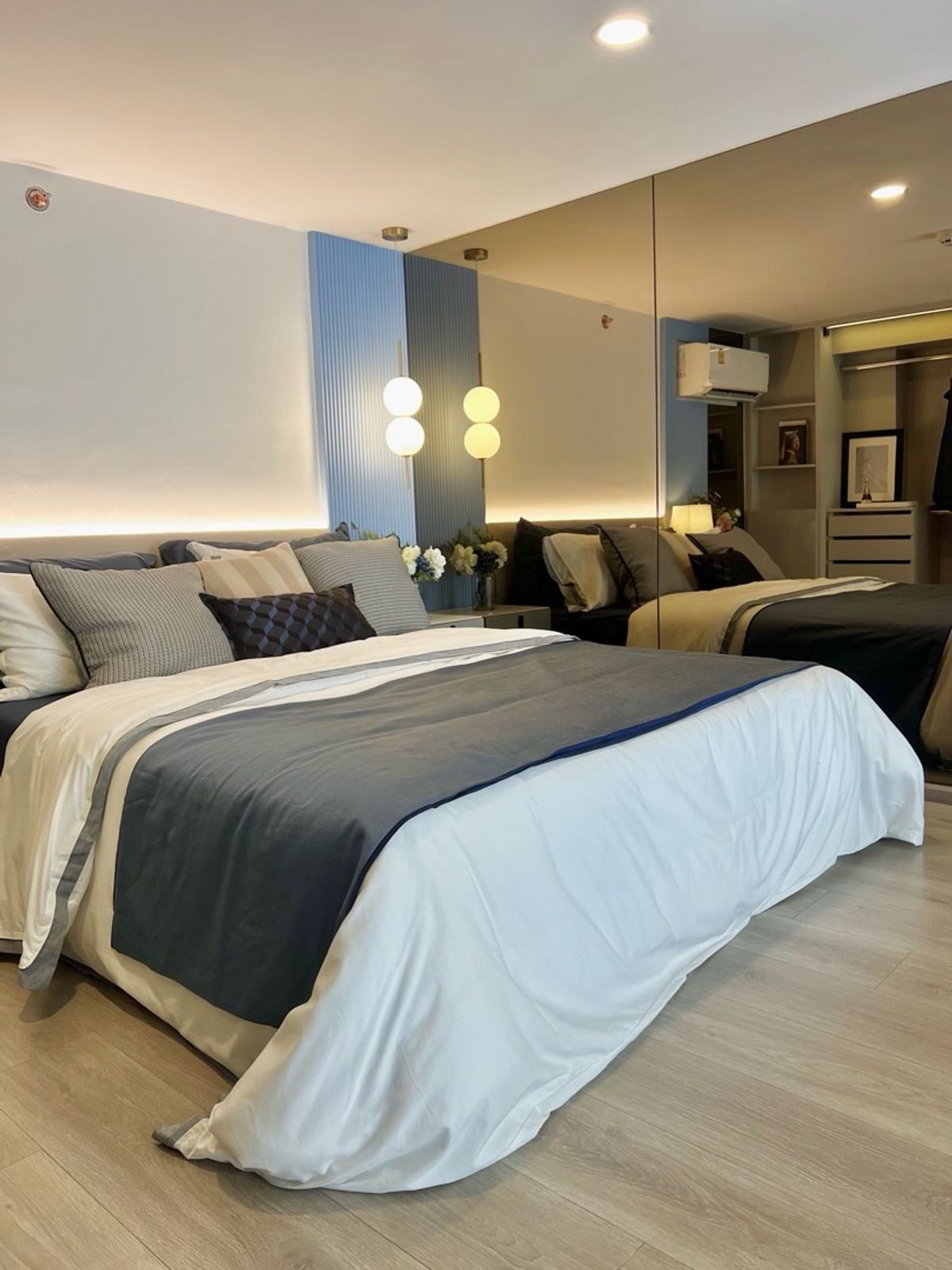 ขายคอนโดรัชดา ห้วยขวาง : 📣 [For Sale] ขายด่วน !! คอนโด SOHO Bangkok Ratchada