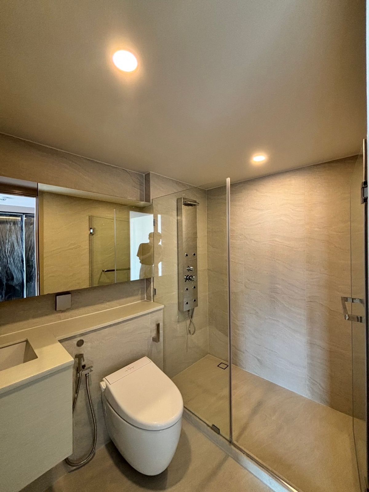 For SaleCondoRatchathewi,Phayathai : 🔥 New room, last unit Buy directly to the project. Tel.0922635410 (Earth)