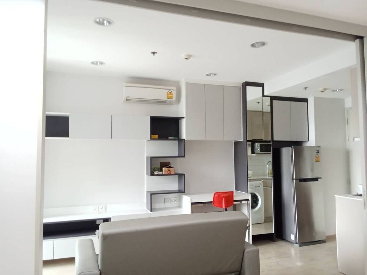CondoRatchathewi,Phayathai : Ideo Q Ratchathewi【𝐒𝐄𝐋𝐋 & 𝐑𝐄𝐍𝐓】🔥Spacious, airy room with a clean white tone, modern decor, and fully furnished.🔥  Contact Line ID: @hacondo