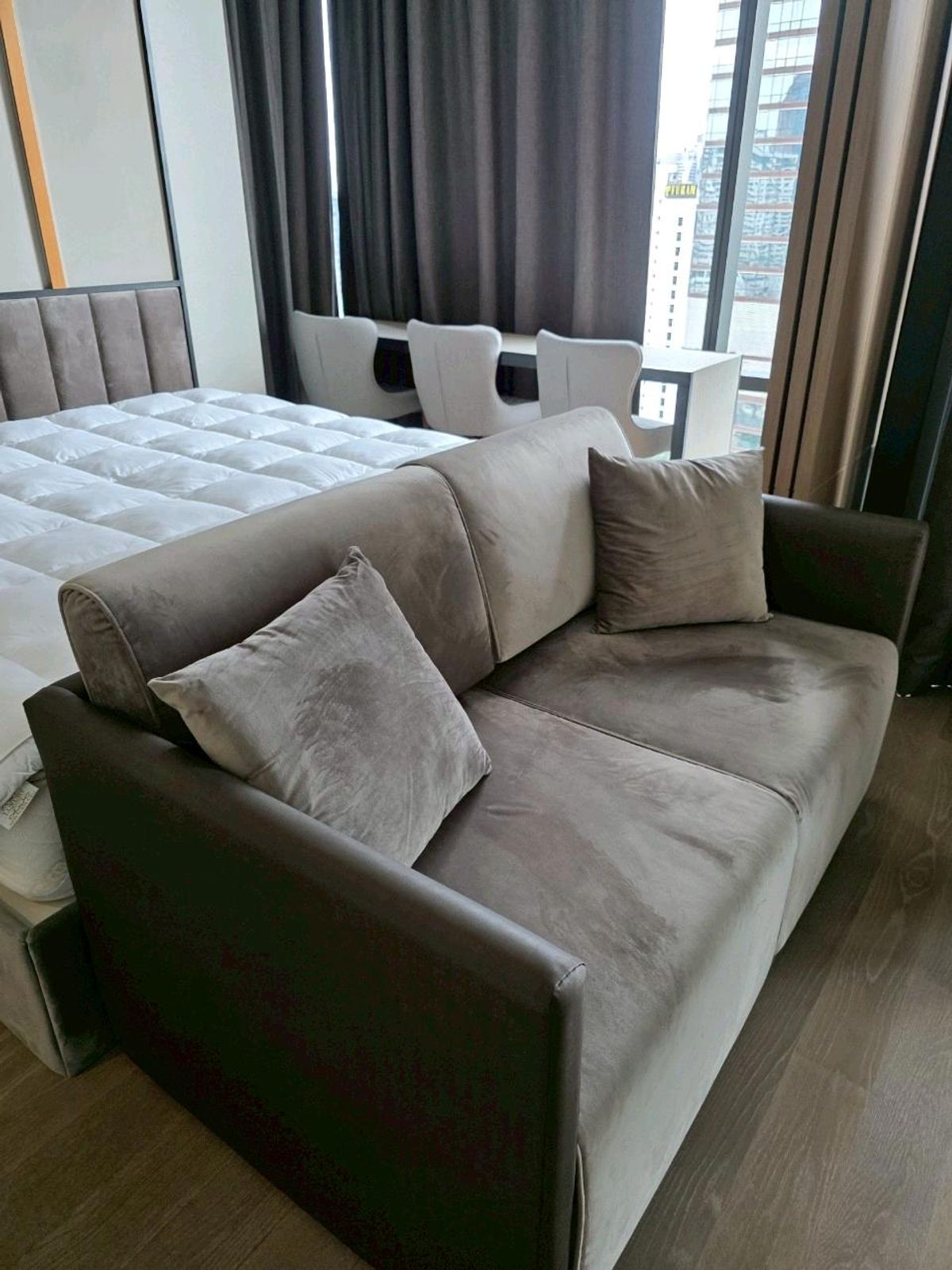 For SaleCondoSilom, Saladaeng, Bangrak : [Sale] ✨ Ashton Silom – Luxury Living in the Heart of CBD SILOM | 48 sq.m. | Floor 18 | Unblocked Panorama Silom View | 350m to BTS Chong Nonsi📞0994152664 