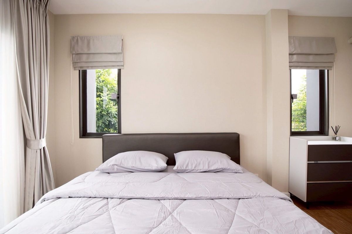 For RentHouseMin Buri, Romklao : The most worthwhile rental house of the Venue Rama 9 project after the special corner is like at home every day. The area is 50.5 sq.w. | Using 213 sq.m. Rowen house style | 4 bedrooms | 3 bathrooms | Parking 2 cars