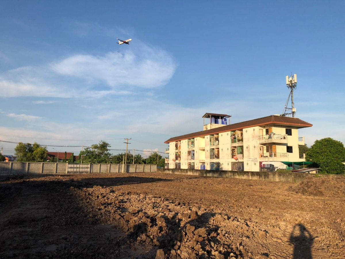 For SaleLandPathum Thani,Rangsit, Thammasat : Selling or selling 1 rai of land or divided for rent, land, garden near Don Mueang Airport, behind Zeer Rangsit