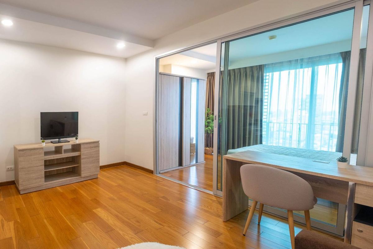 For SaleCondoLadprao, Central Ladprao : Beautiful room, city view Firing, good price !!