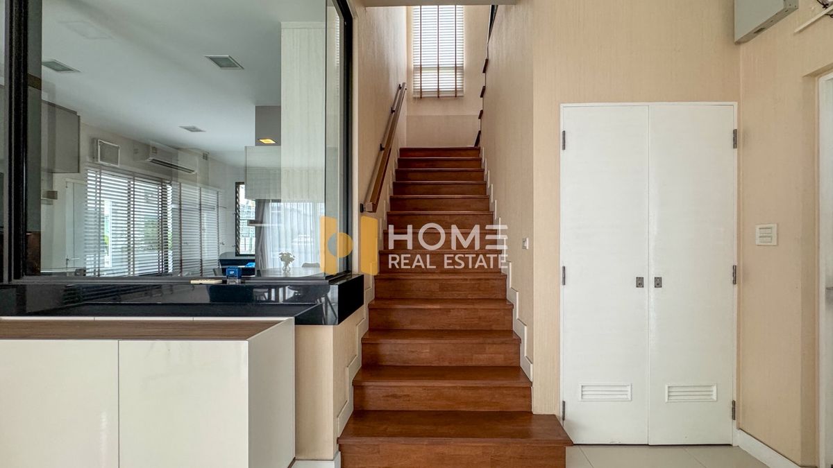 ขายบ้านลาดกระบัง สุวรรณภูมิ : มัณฑนา อ่อนนุช - วงแหวน 4 / 4 ห้องนอน (ขาย), Manthana Onnut - Wongwan 4 / 4 Bedrooms (FOR SALE) POON088