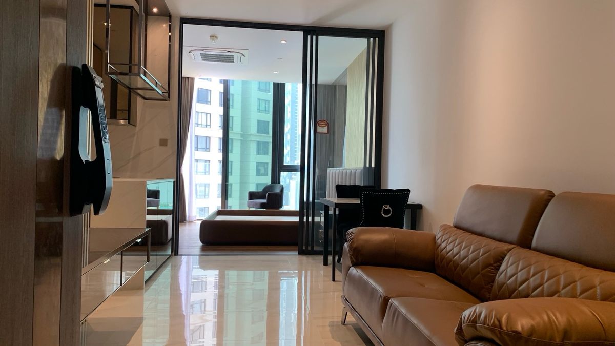 ให้เช่าคอนโดสาทร นราธิวาส : ให้เช่า คอนโด Supalai Icon Sathorn 1 ห้องนอน 43 ตรม วิวสระ ใจกลางสาทร CBD 
