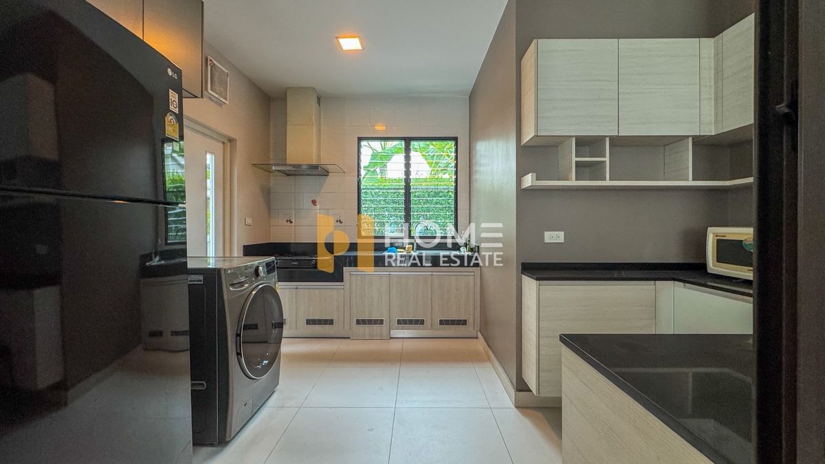 ขายบ้านลาดกระบัง สุวรรณภูมิ : มัณฑนา อ่อนนุช - วงแหวน 4 / 4 ห้องนอน (ขาย), Manthana Onnut - Wongwan 4 / 4 Bedrooms (FOR SALE) POON088