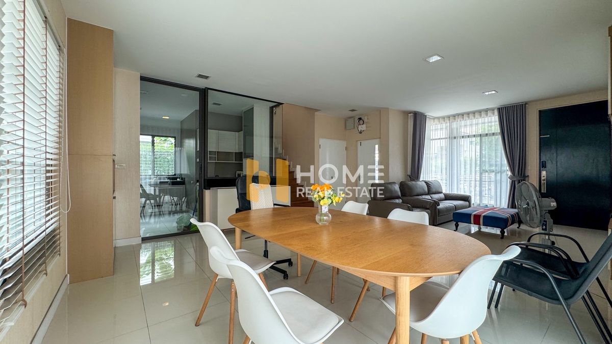 ขายบ้านลาดกระบัง สุวรรณภูมิ : มัณฑนา อ่อนนุช - วงแหวน 4 / 4 ห้องนอน (ขาย), Manthana Onnut - Wongwan 4 / 4 Bedrooms (FOR SALE) POON088