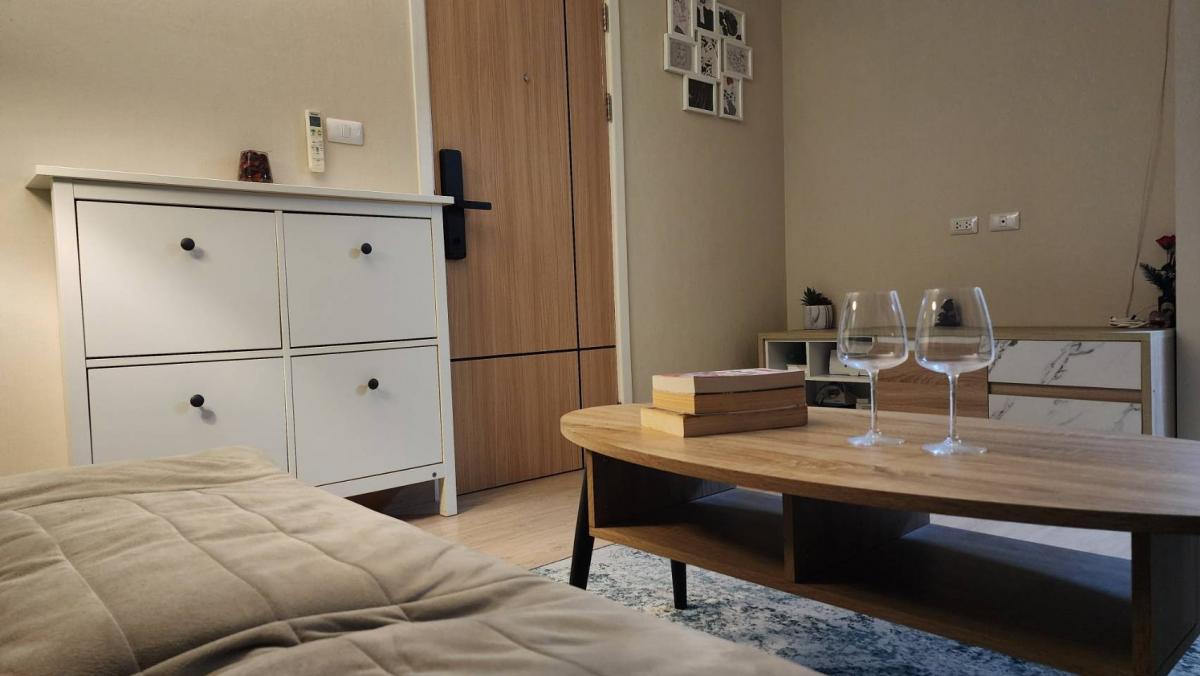 ให้เช่าคอนโดปทุมธานี รังสิต ธรรมศาสตร์ : New room for rent Ploen Ploen Condo Rangsit - Workpoint 3,4 full furnished ready to move in
