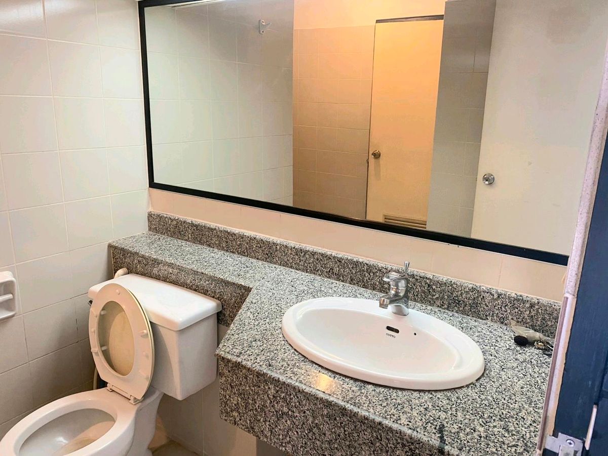 ขายคอนโดรามคำแหง หัวหมาก : ขายตามสภาพขนาด 85 ตร.ม. ใกล้มหาวิทยาลัยรามคำแหง เข้าถึงถนนเส้นสำคัญเลียบด่วนรามอินทรา - รามคำแหง- พระราม 9 