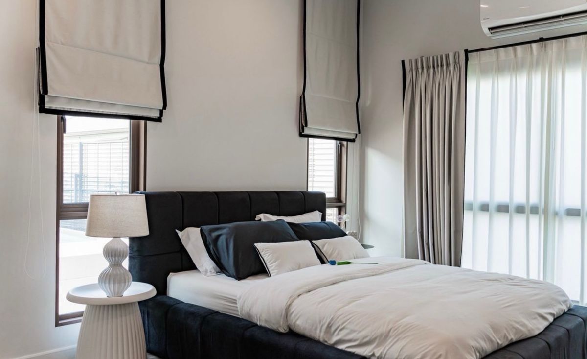 HousePattanakan, Srinakarin : Rent a detached house, Brasiri University, Krungthep Kreetha, beautiful back, ready to be near The Mall Bangkapi. Interested in Atline.@841QLNR