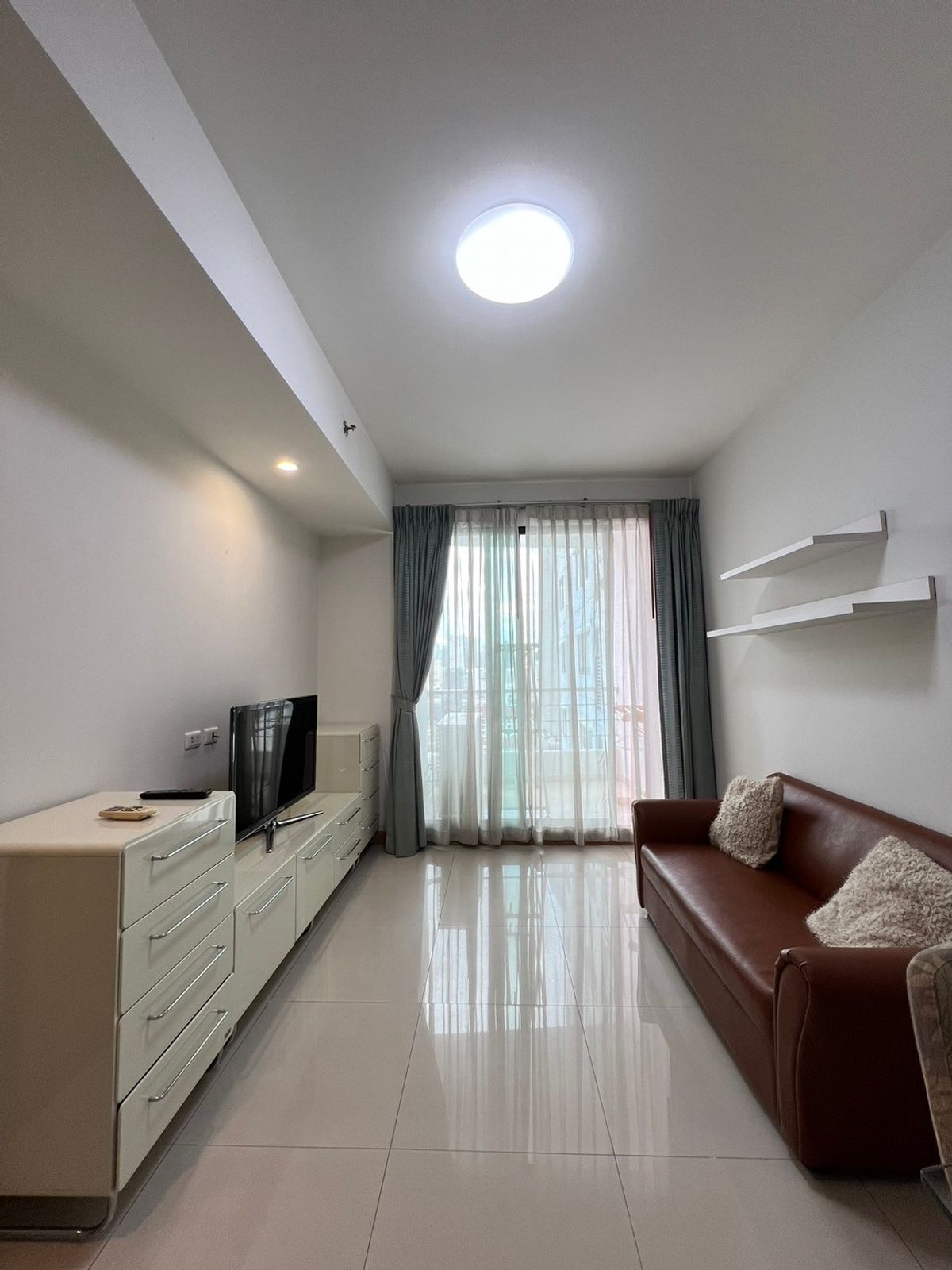 For RentCondoSukhumvit, Asoke, Thonglor : Supalai Premier Place Asoke is available for rent. Urgent rent, ready to watch and reserve a discount !! Interested contact 063-384-4228 Khun Bank