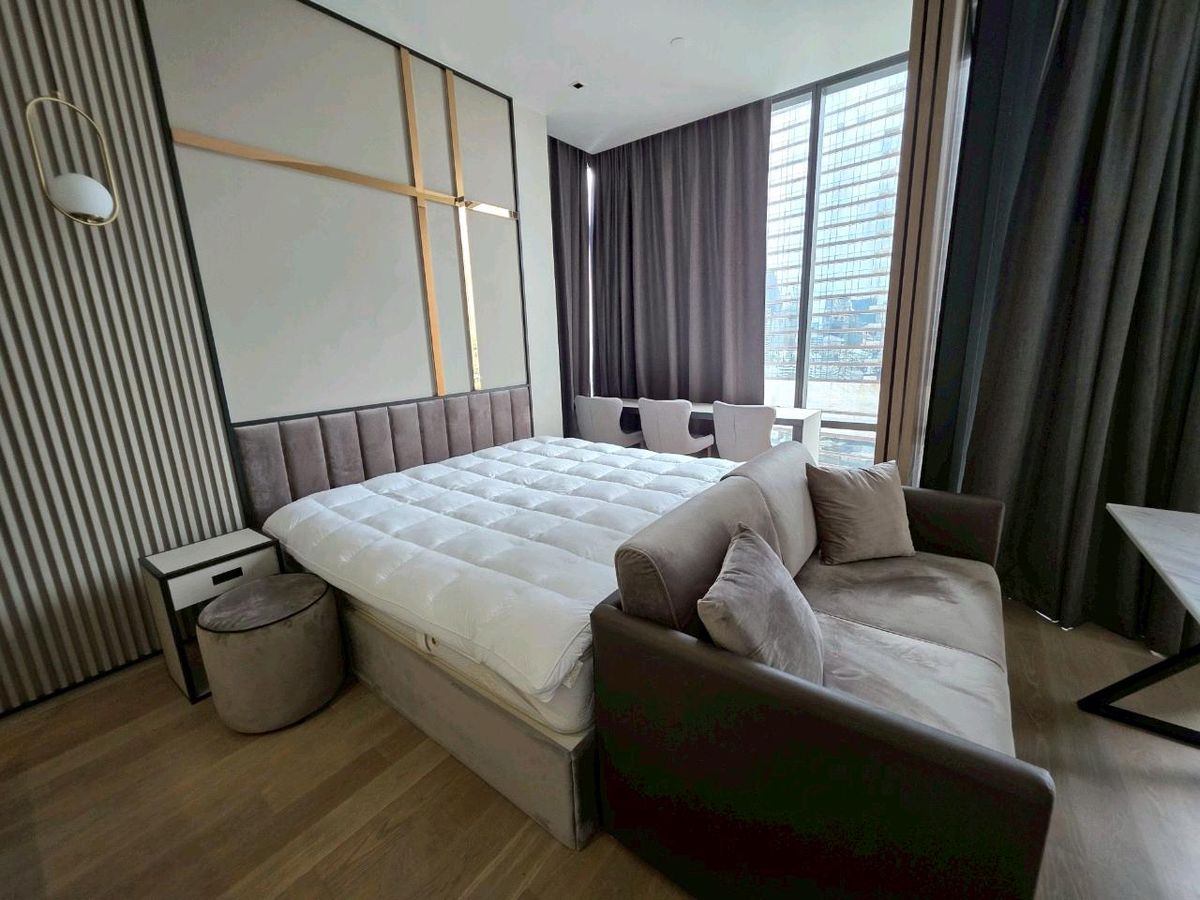 For SaleCondoSilom, Saladaeng, Bangrak : [Sale] ✨ Ashton Silom – Luxury Living in the Heart of CBD SILOM | 48 sq.m. | Floor 18 | Unblocked Panorama Silom View | 350m to BTS Chong Nonsi📞0994152664 