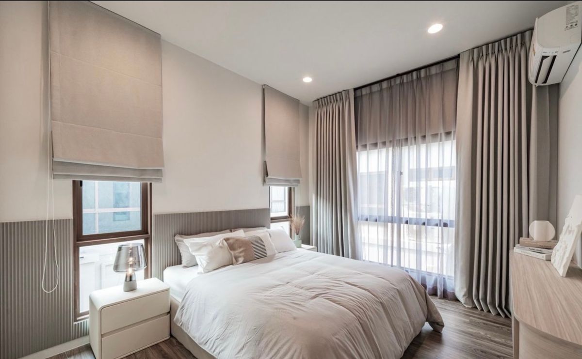 HousePattanakan, Srinakarin : Rent a detached house, Brasiri University, Krungthep Kreetha, beautiful back, ready to be near The Mall Bangkapi. Interested in Atline.@841QLNR