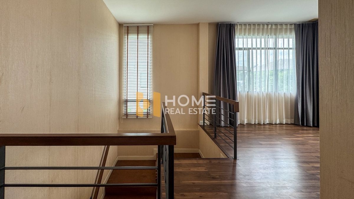 ขายบ้านลาดกระบัง สุวรรณภูมิ : มัณฑนา อ่อนนุช - วงแหวน 4 / 4 ห้องนอน (ขาย), Manthana Onnut - Wongwan 4 / 4 Bedrooms (FOR SALE) POON088