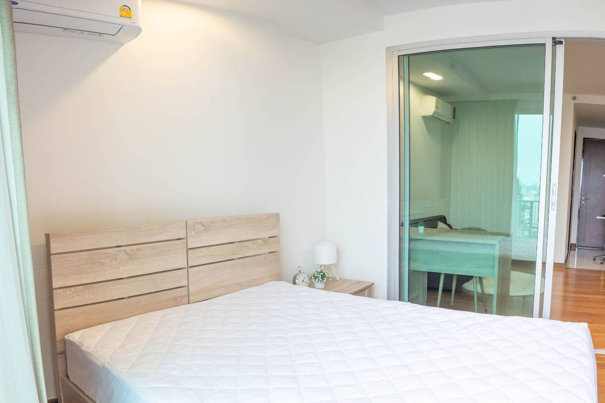 For SaleCondoLadprao, Central Ladprao : Beautiful room, city view Firing, good price !!