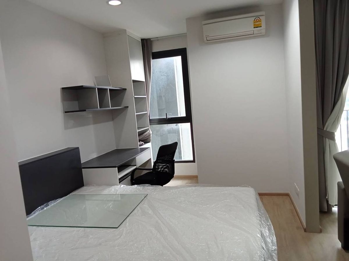 CondoRatchathewi,Phayathai : Ideo Q Ratchathewi【𝐒𝐄𝐋𝐋 & 𝐑𝐄𝐍𝐓】🔥Spacious, airy room with a clean white tone, modern decor, and fully furnished.🔥  Contact Line ID: @hacondo