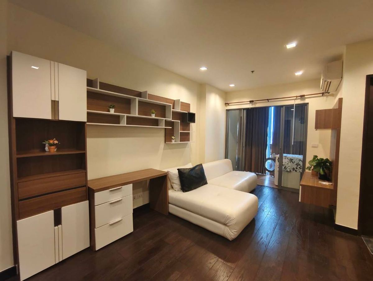 For SaleCondoRatchathewi,Phayathai : Ideo Q Phayathai【𝐒𝐄𝐋𝐋 & 𝐑𝐄𝐍𝐓】🔥Dark tones with character, cool from every angle, with stylishly selected furniture🔥  Contact Line ID: @hacondo