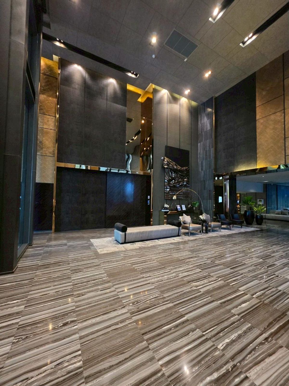 For SaleCondoSilom, Saladaeng, Bangrak : [Sale] ✨ Ashton Silom – Luxury Living in the Heart of CBD SILOM | 48 sq.m. | Floor 18 | Unblocked Panorama Silom View | 350m to BTS Chong Nonsi📞0994152664 