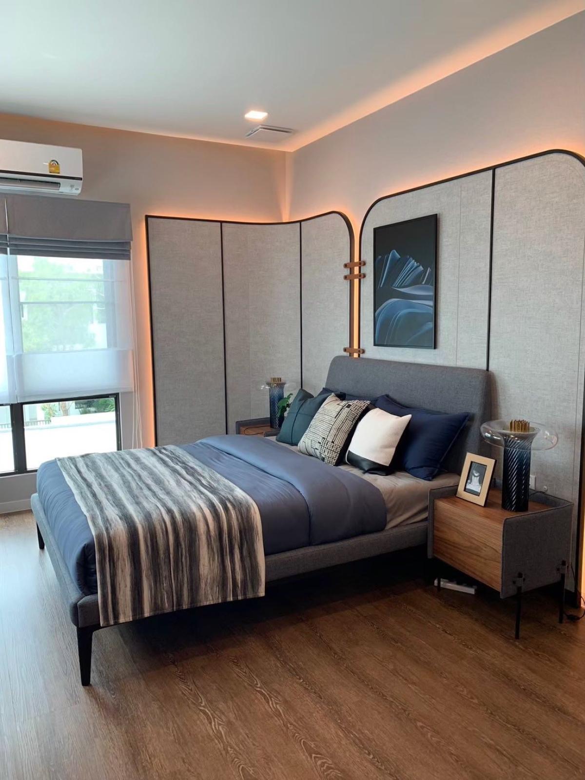 ขายบ้านสมุทรปราการ สำโรง : 28/01/2026, หมู่บ้านมัณฑนา กม.15 แบบบ้าน Premier บ้านหัวมุมทิศเหนือ ที่ดิน 86 ตร.ว พื้นที่ใช้สอย 240 ตร.ม ติดสโมสร