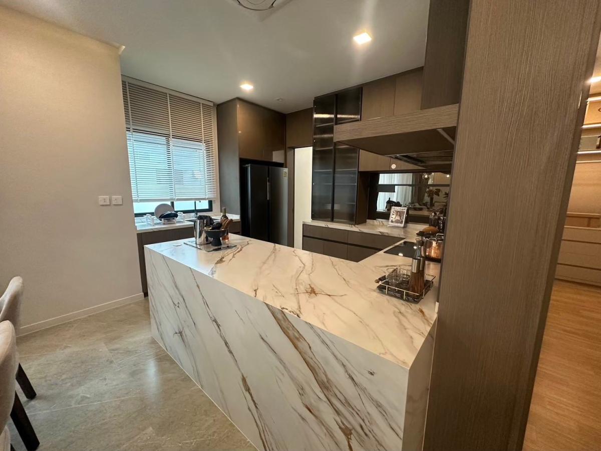 ขายบ้านสมุทรปราการ สำโรง : 28/01/2026, หมู่บ้านมัณฑนา กม.15 แบบบ้าน Premier บ้านหัวมุมทิศเหนือ ที่ดิน 86 ตร.ว พื้นที่ใช้สอย 240 ตร.ม ติดสโมสร