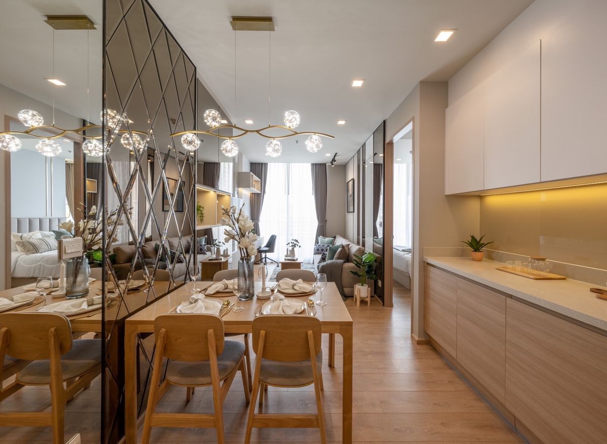 ให้เช่าคอนโดสุขุมวิท อโศก ทองหล่อ : 🚪Noble Around Sk33 🛏️ห้องสวย ✨มีหลายห้อง 🌐 ทำเลดี📍ชั้นสูง 🌤️วิวสวย 🛋️เฟอร์นิเจอร์ครบ 📺เครื่องใช้ไฟฟ้าครบ (ราคาพิเศษ)